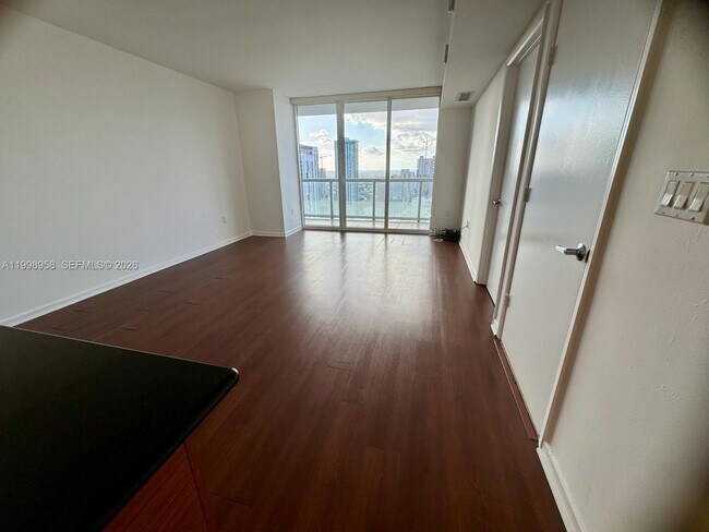 Foto del edificio - 50 Biscayne Blvd