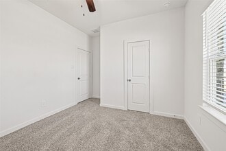 Building Photo - 6008 Jasper Hl Dr