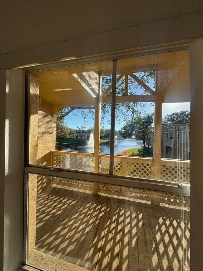 Foto del edificio - 1/1 Spacious Condo in Gated Community