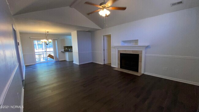 Building Photo - 284 Brookstone Way