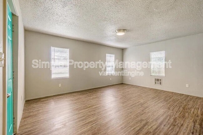 Foto del edificio - 3225 NW 14th St