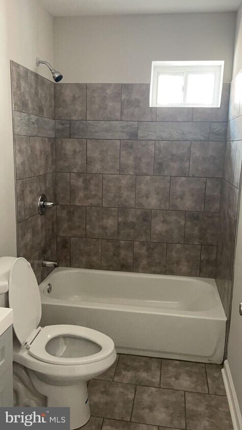 Primary Photo - 1520 Arrott St