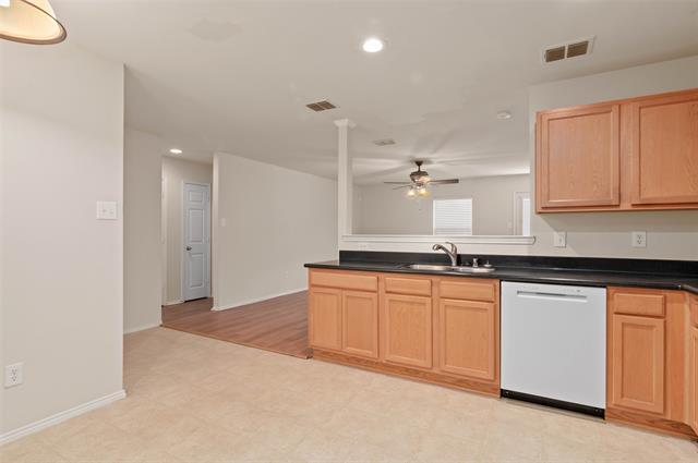 Foto del edificio - 2920 Groveland Ct