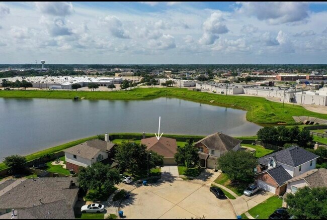 Foto del edificio - 6007 Wilcox Point Dr
