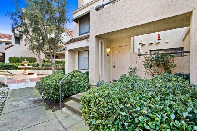 Building Photo - Your Perfect First-Floor 1 Bedroom, 1 Bath...