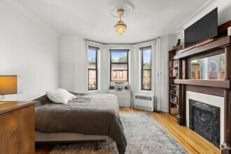 Building Photo - 1110 Park Ave