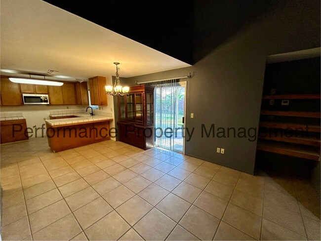 Foto del edificio - *Move In Special* Stunning 4 Bed/3 Bath SW...