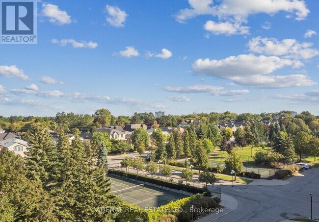 Building Photo - 7 Townsgate Dr