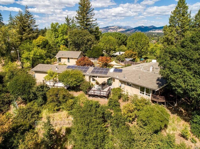Building Photo - 4 Bedroom 3 Bathroom Single Family Bennett...