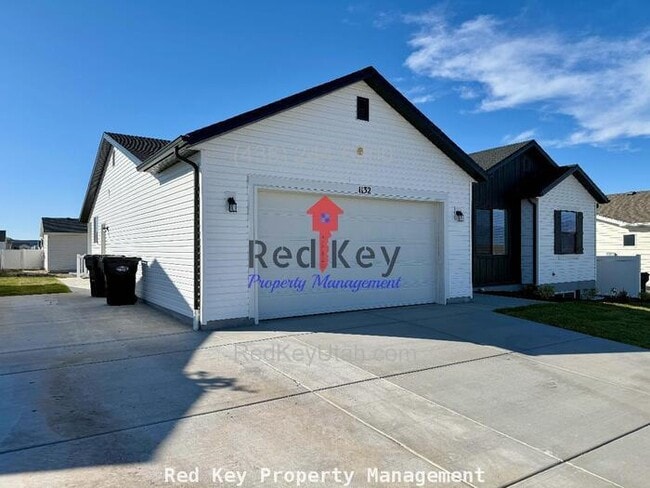 Foto del edificio - W High Plains Dr. Duplex