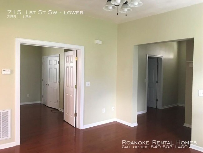Building Photo - 2 bedroom in Roanoke VA 24016