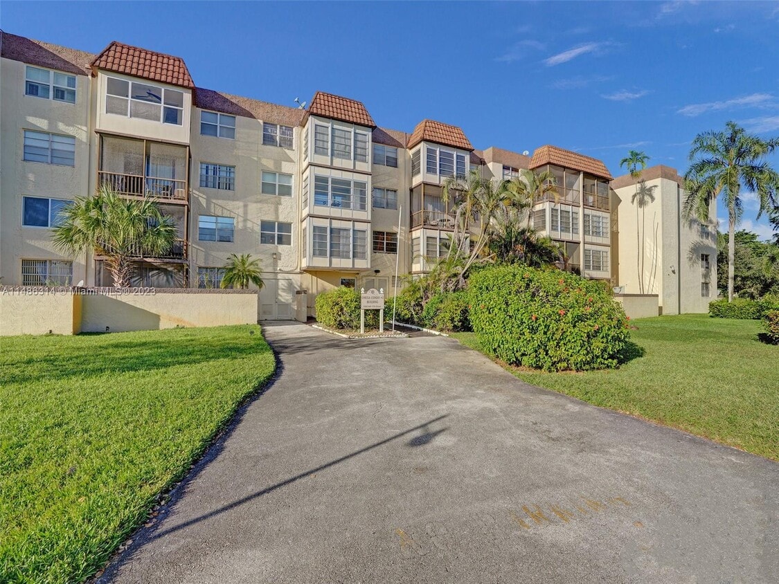 7000 NW 17th St Unit 412, Plantation, FL 33313 Condo for Rent in