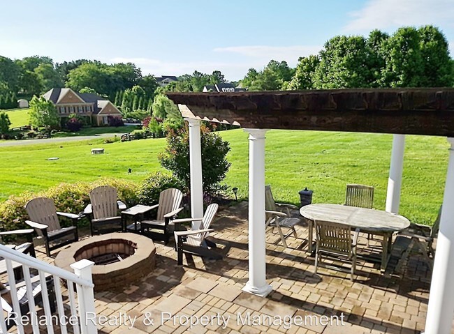 Building Photo - 38455 Broadoak Pl