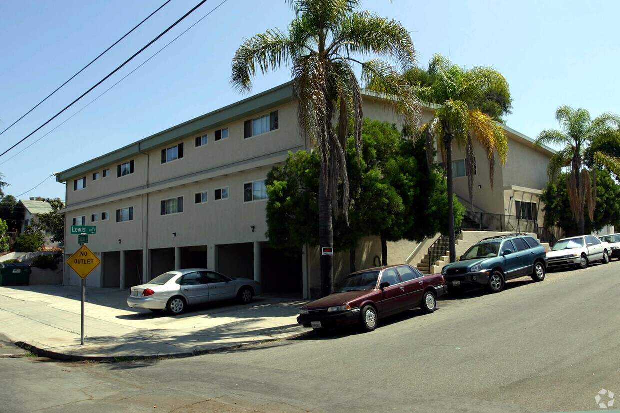 Building Photo - 720 W Lewis St