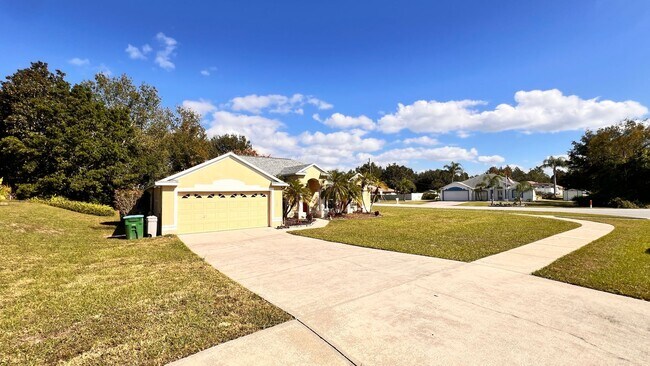 Foto del edificio - 1481 Woodfern St