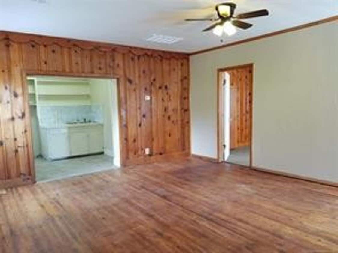 Foto principal - 325 W Shawnee St
