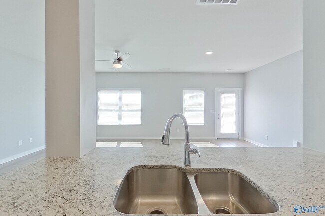 Building Photo - 6401 Upchurch Dr