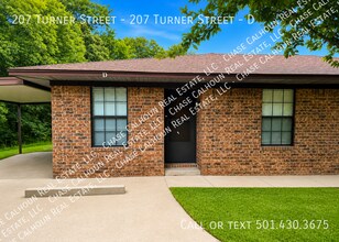 Building Photo - 207 Turner Ave
