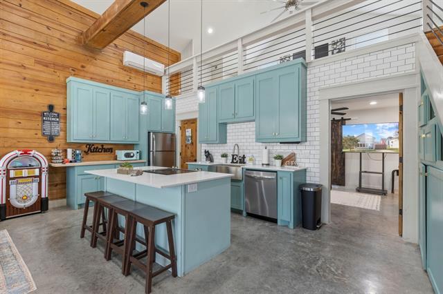 Building Photo - 311 N Mirick Ave