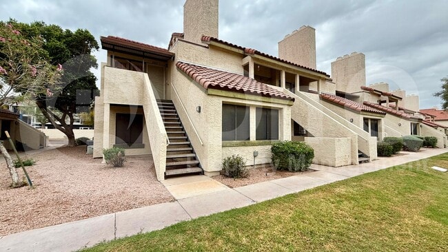 Building Photo - 30 E Brown Rd