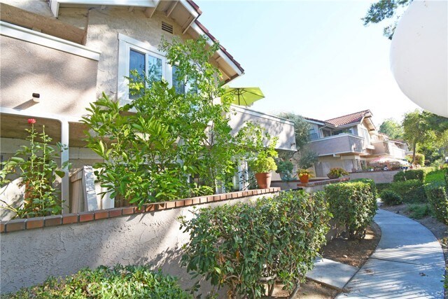 Foto del edificio - 1529 Elkwood St