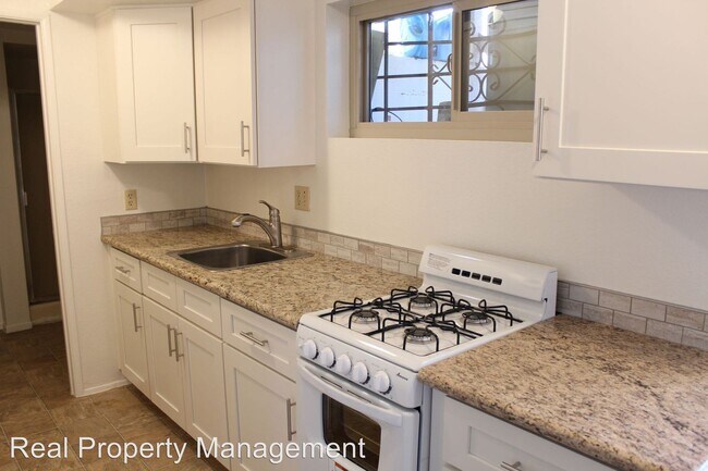 Building Photo - 311 S Clementine St