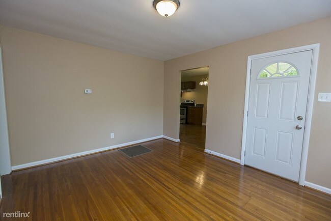 Foto del edificio - 3 br, 1 bath House - 604 Avenue J