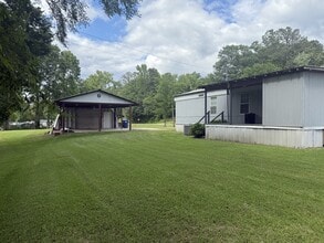 Building Photo - 3006 Valley Rd
