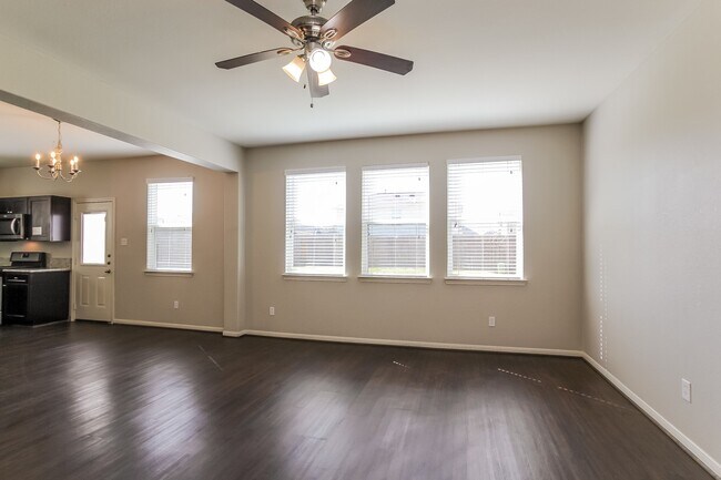 Foto del edificio - 21835 Octavia Way