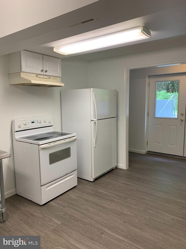 7 Bailey Ln, Amissville, VA 20106 House for Rent in Amissville, VA