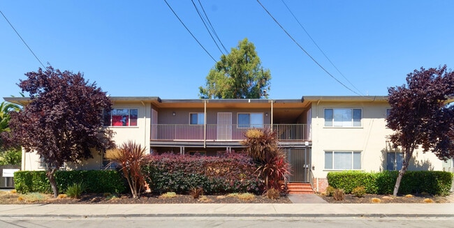 Building Photo - 3405 Dimond Ave