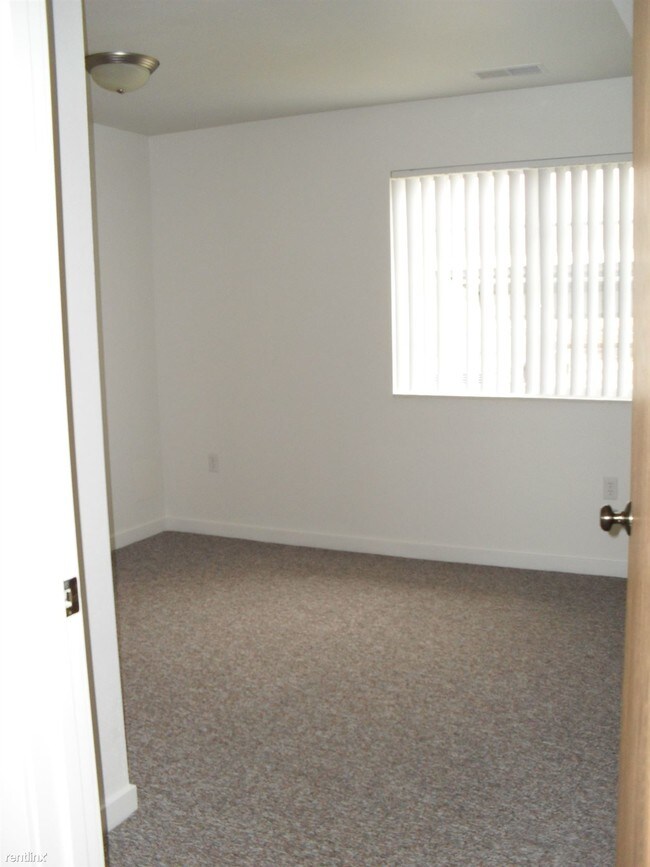 11225 Park Meadows Dr, South Haven, MI 49090 Townhouse for Rent in