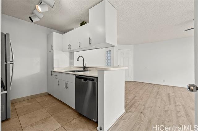 Building Photo - 91-284-284 Hanapouli Cir