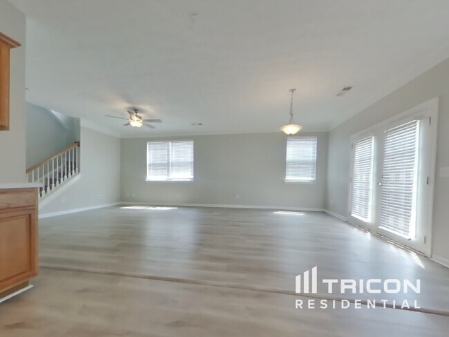 Foto del edificio - 107 Silver Bow Ln
