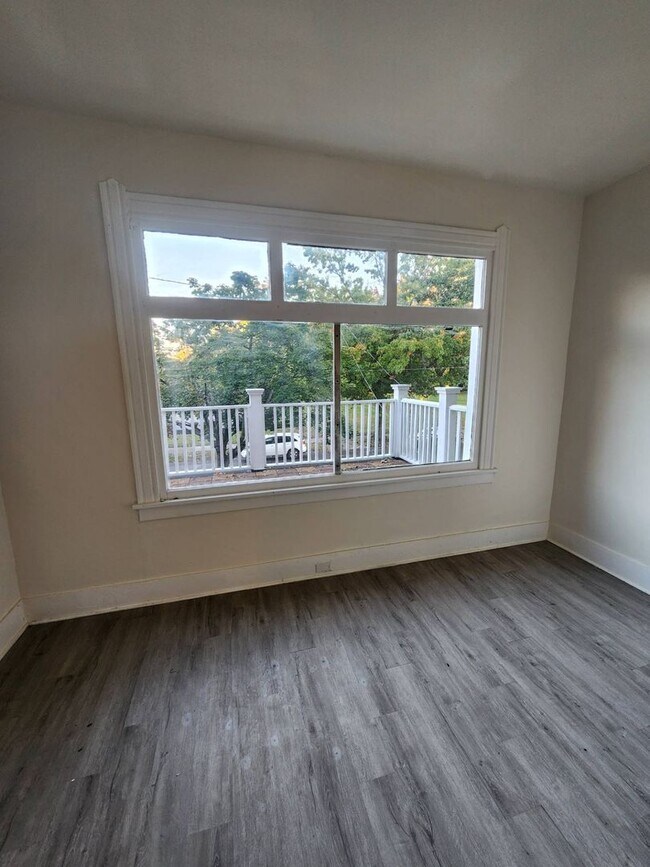 Foto del edificio - 2186 E 89th St