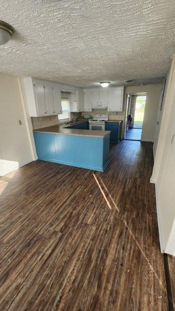 Foto del edificio - 4 Bedroom House - located off Lumpkin Road