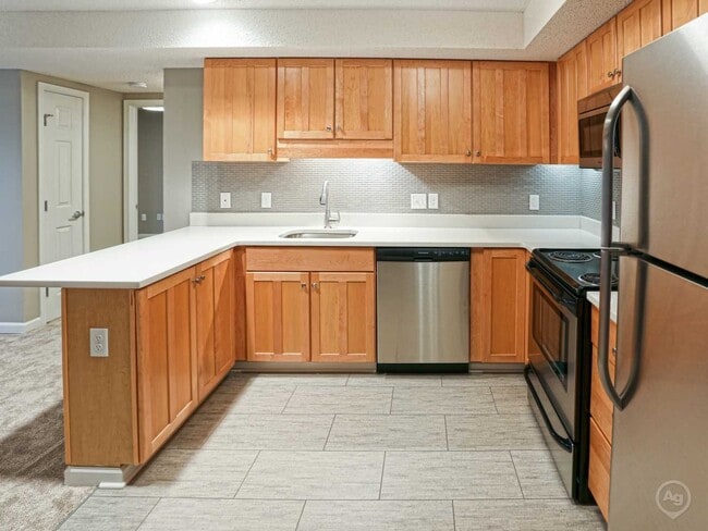 Building Photo - 491 Burroughs Dr