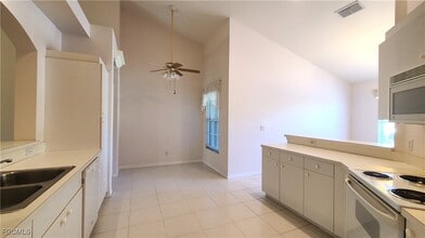 Building Photo - 14571 Daffodil Dr