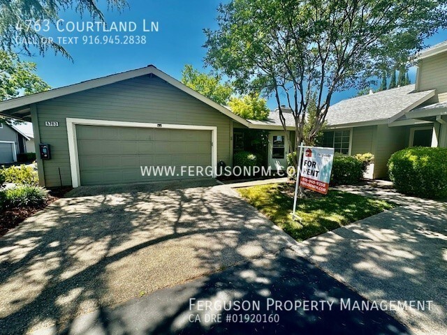 Foto principal - Fantastic Town Home in Carmichael with an ...