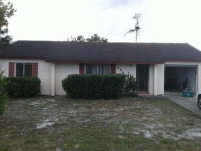 Building Photo - 394 Champlain Dr