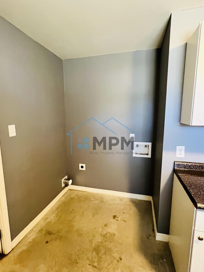 Building Photo - 1710a Grammont St