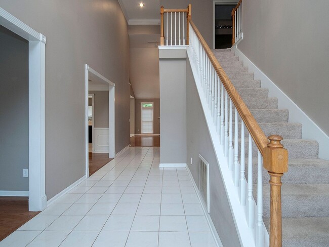 Building Photo - Greer, 4BD/2.5BA, 2442SF