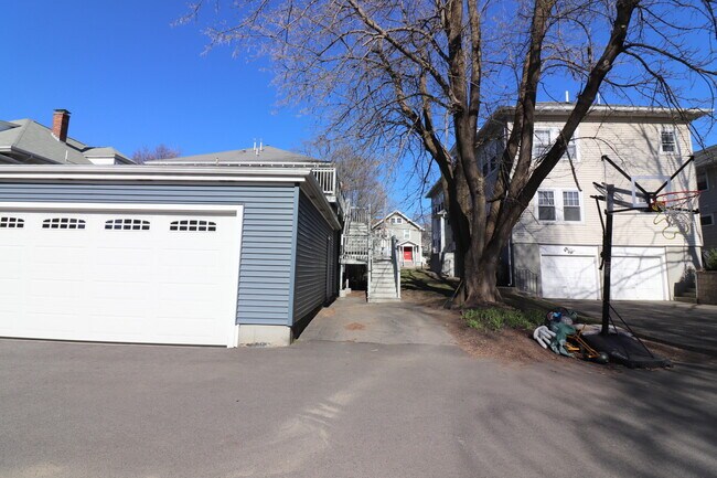 Building Photo - 67 Withington Rd