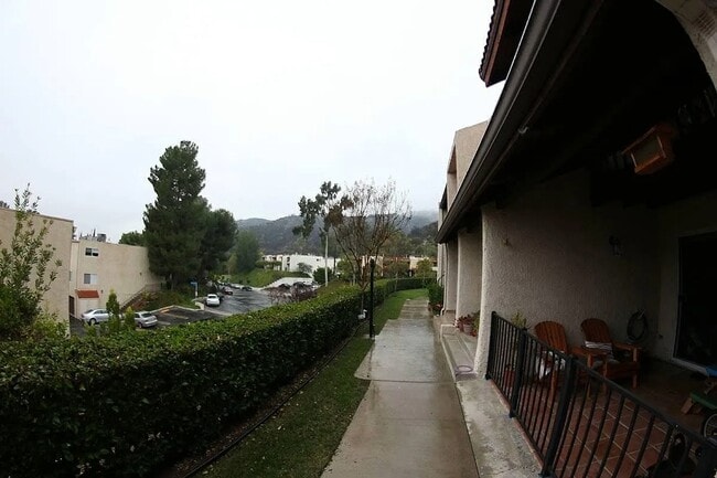 Building Photo - 8005 Via Verona
