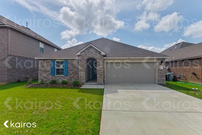 Foto principal - 118 E Broussard St