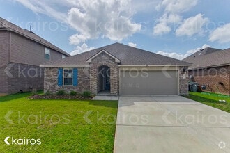 Building Photo - 118 E Broussard St