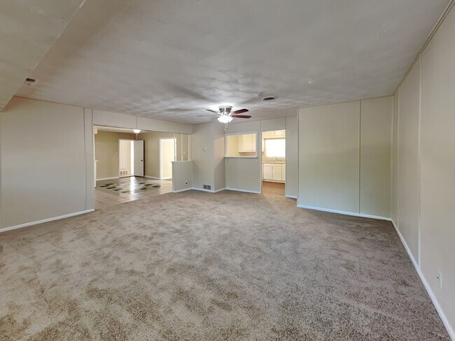 Foto del edificio - 13605 Janwood Ln