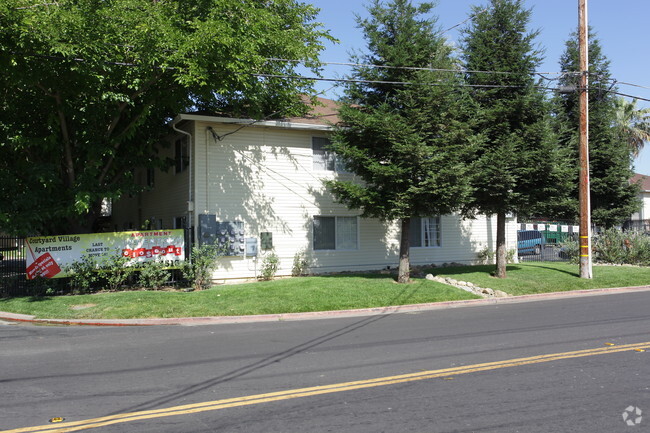 Building Photo - Courtyard Village