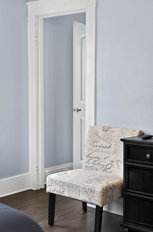 Building Photo - 430 N Linden St