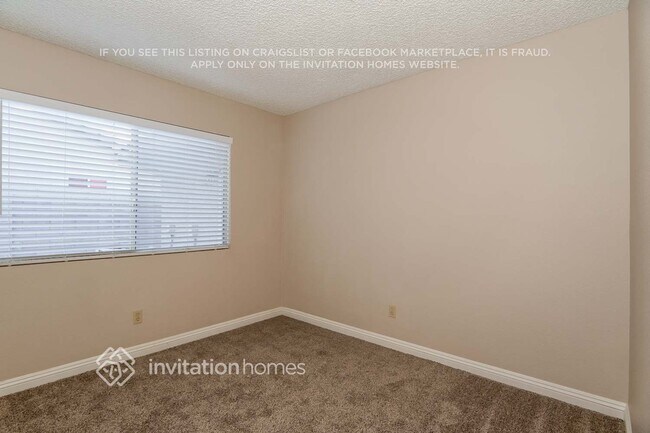 Foto del edificio - 330 Hutchings Ln